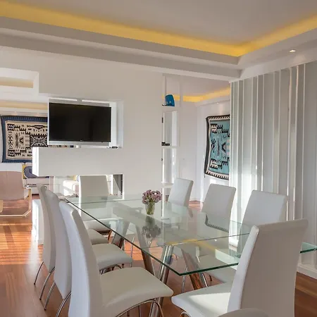 Sunset Terrace Ocean Cliff Pool Apartment *